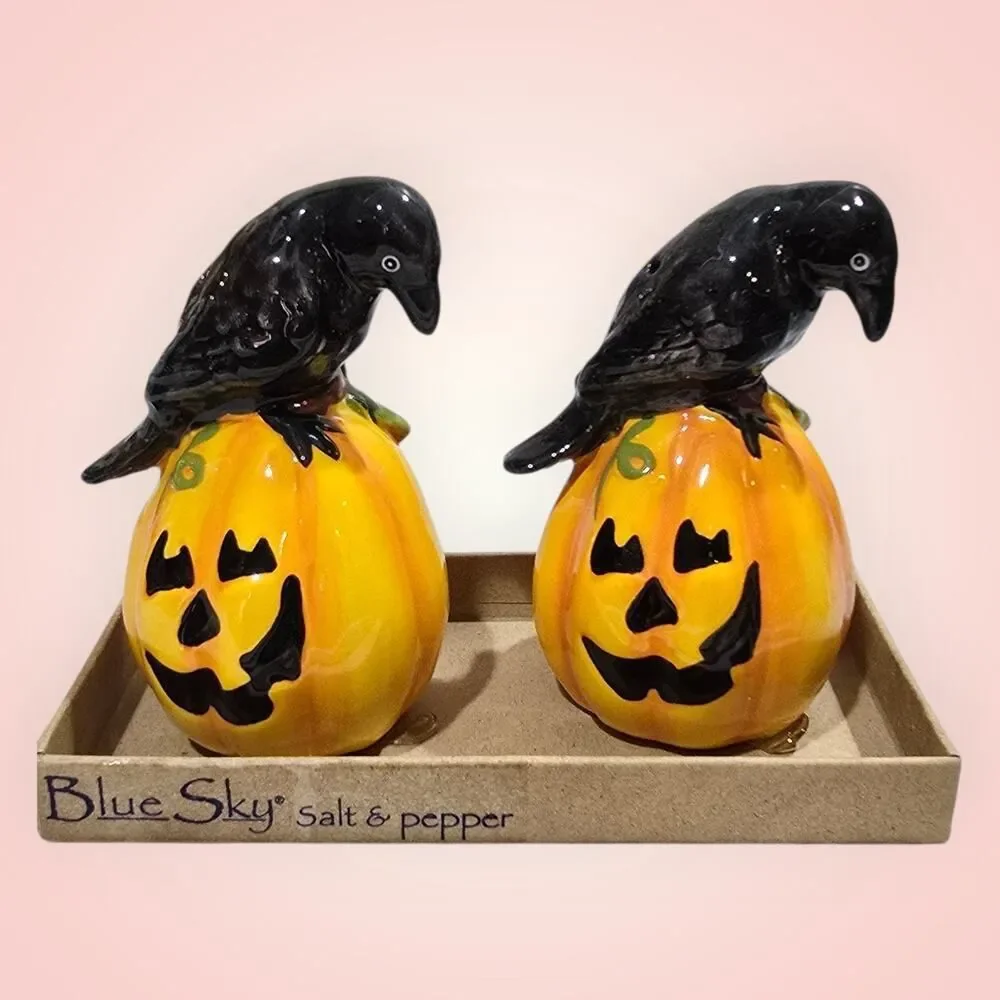 Blue Sky Clayworks‎ Pumpkin Black Crow Salt & Pepper Shakers Boxed
